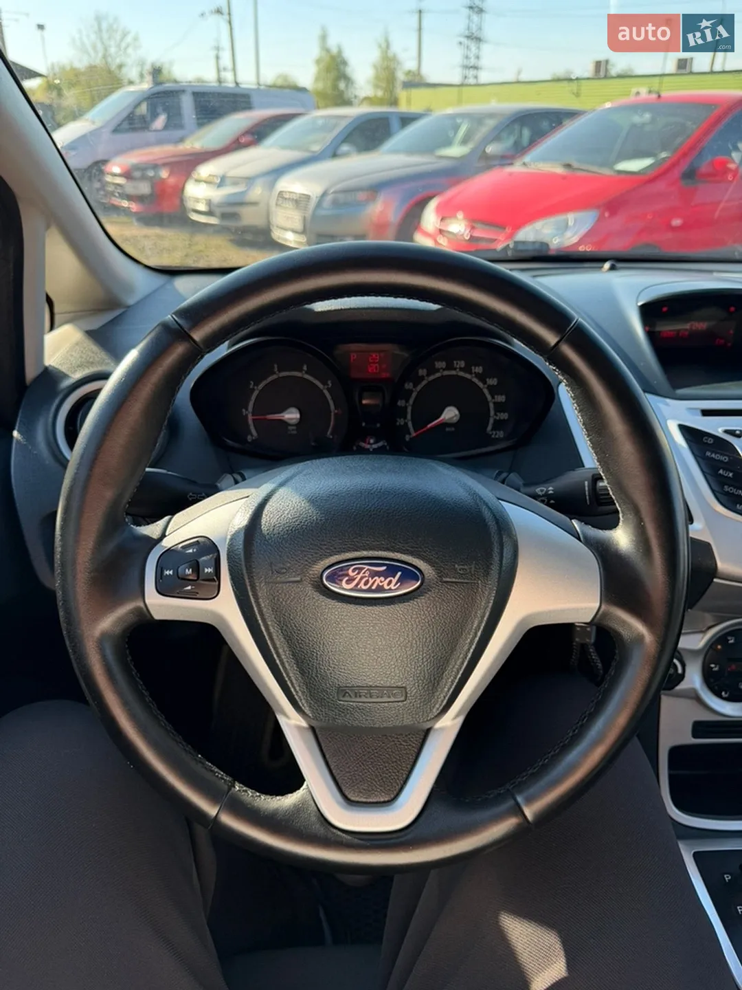 2012 Ford Fiesta - мініатюра 33