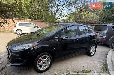Хэтчбек Ford Fiesta 2016 в Львове