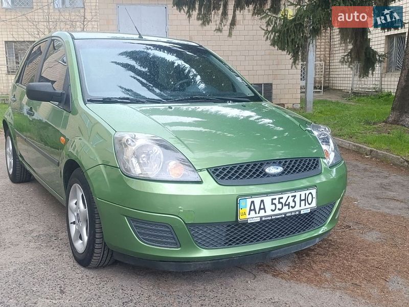 Хэтчбек Ford Fiesta 2007 в Прилуках