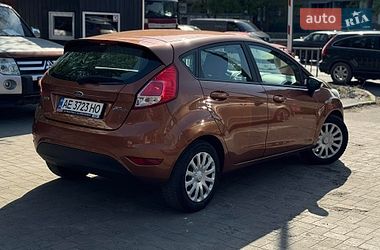 Хетчбек Ford Fiesta 2014 в Дніпрі