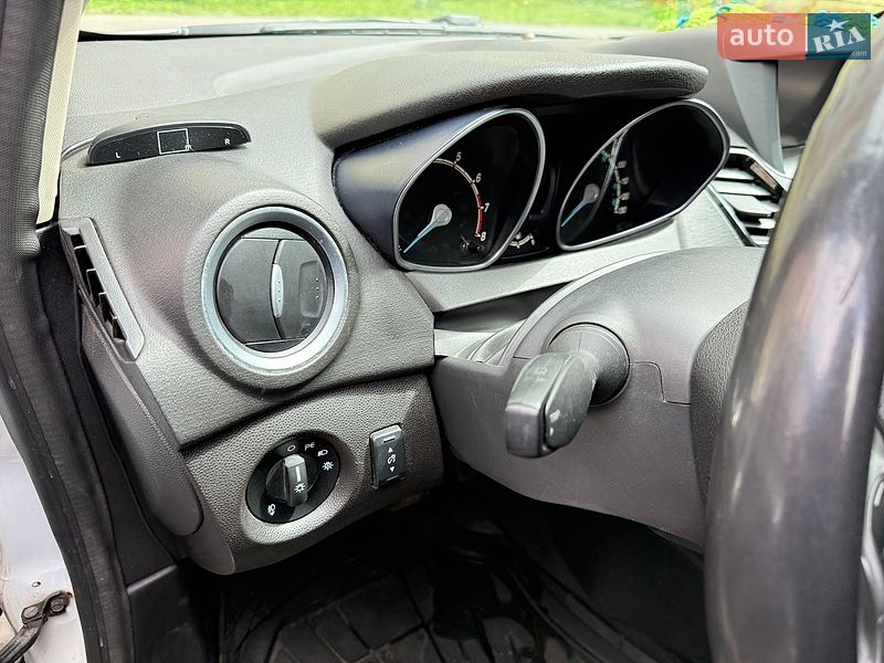 Седан Ford Fiesta 2013 в Харкові