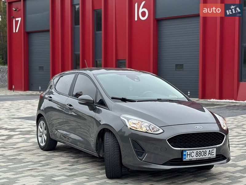 Хетчбек Ford Fiesta 2017 в Львові