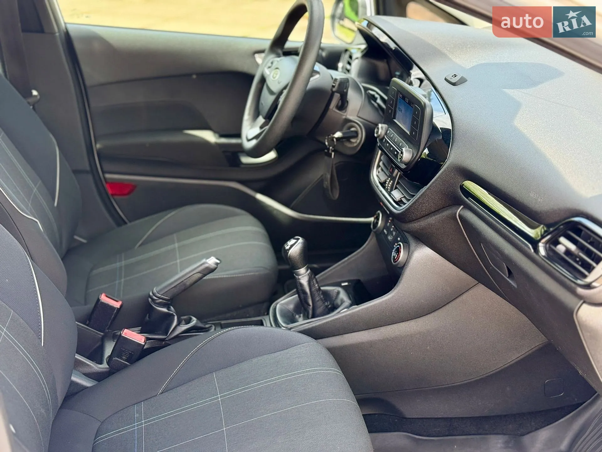 2018 Ford Fiesta - мініатюра 19
