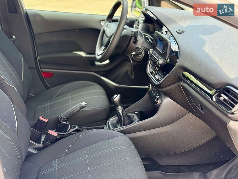 Хэтчбек Ford Fiesta 2018 в Киеве