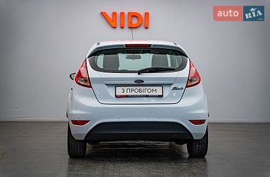 Хэтчбек Ford Fiesta 2014 в Киеве