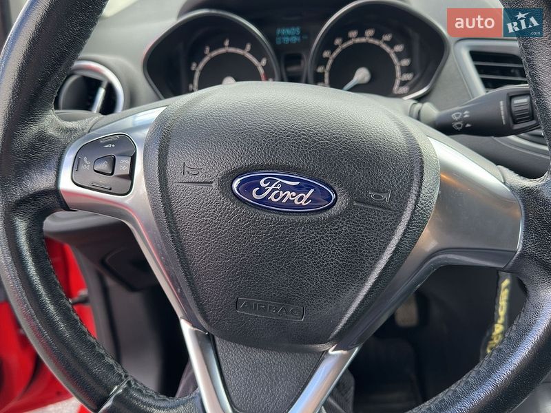 Хэтчбек Ford Fiesta 2016 в Ровно