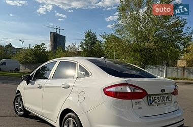 Седан Ford Fiesta 2017 в Днепре