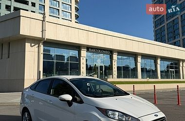 Седан Ford Fiesta 2017 в Днепре