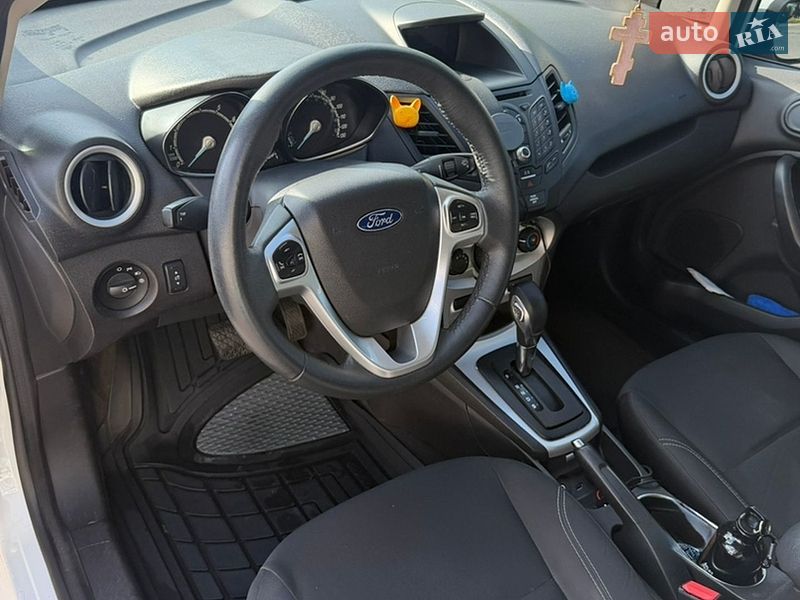 Седан Ford Fiesta 2017 в Днепре