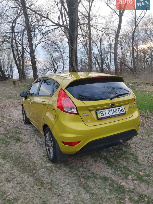 Хетчбек Ford Fiesta 2013 в Києві