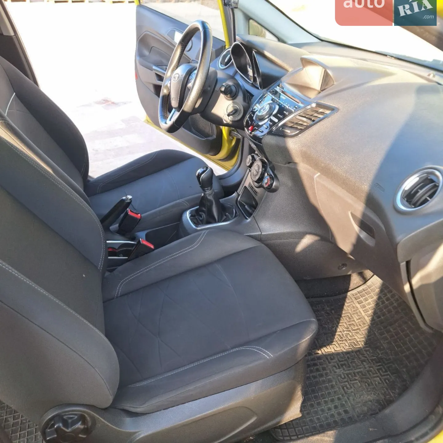 2013 Ford Fiesta - мініатюра 19