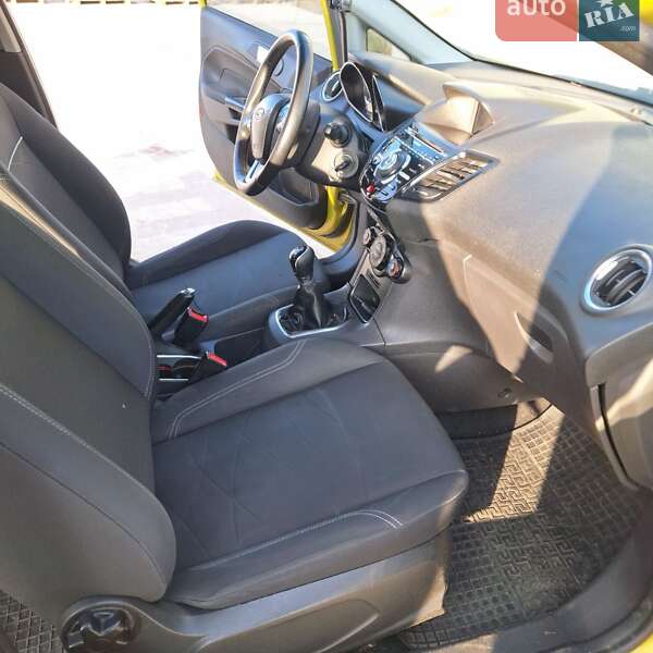Хетчбек Ford Fiesta 2013 в Києві