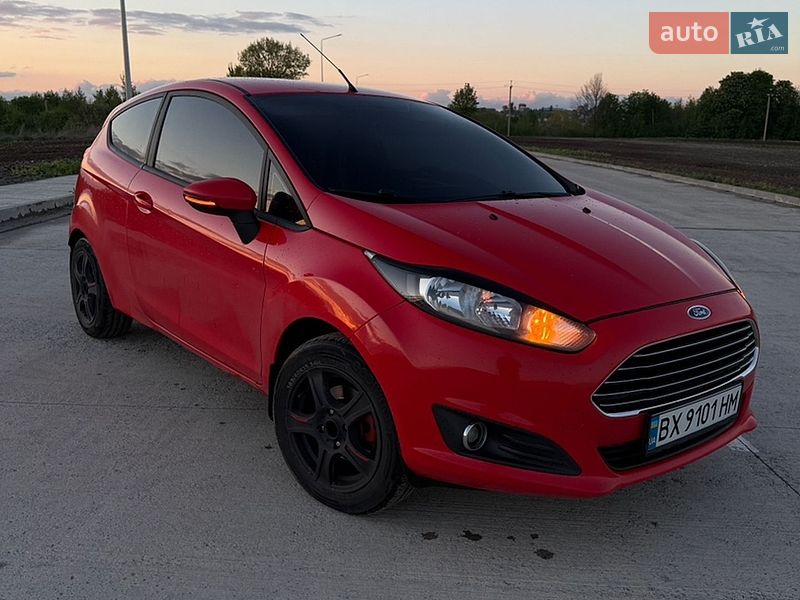 Хетчбек Ford Fiesta 2014 в Шепетівці
