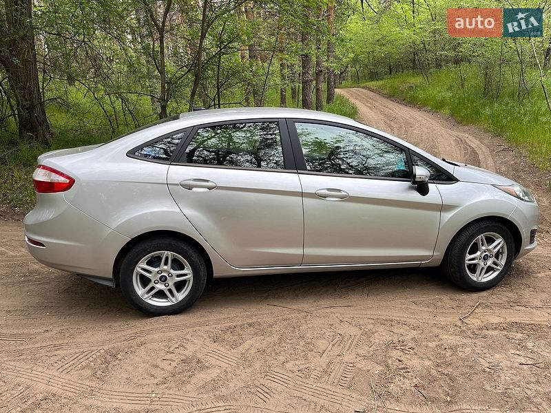 Седан Ford Fiesta 2018 в Запорожье
