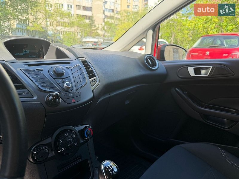 Хэтчбек Ford Fiesta 2013 в Киеве