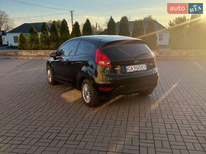 Хэтчбек Ford Fiesta 2010 в Черкассах