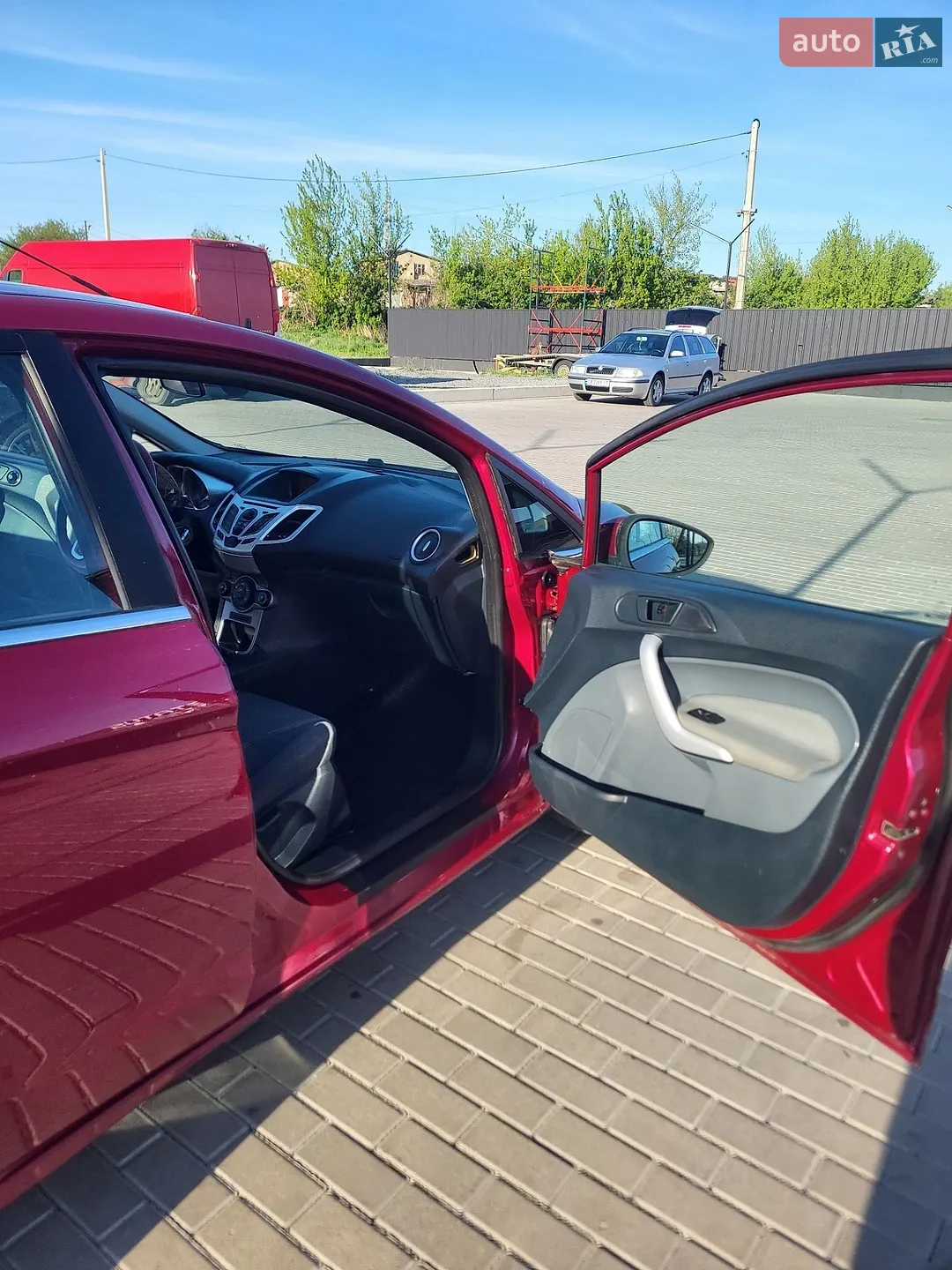 2012 Ford Fiesta - мініатюра 12