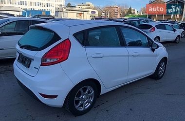 Хетчбек Ford Fiesta 2012 в Стрию