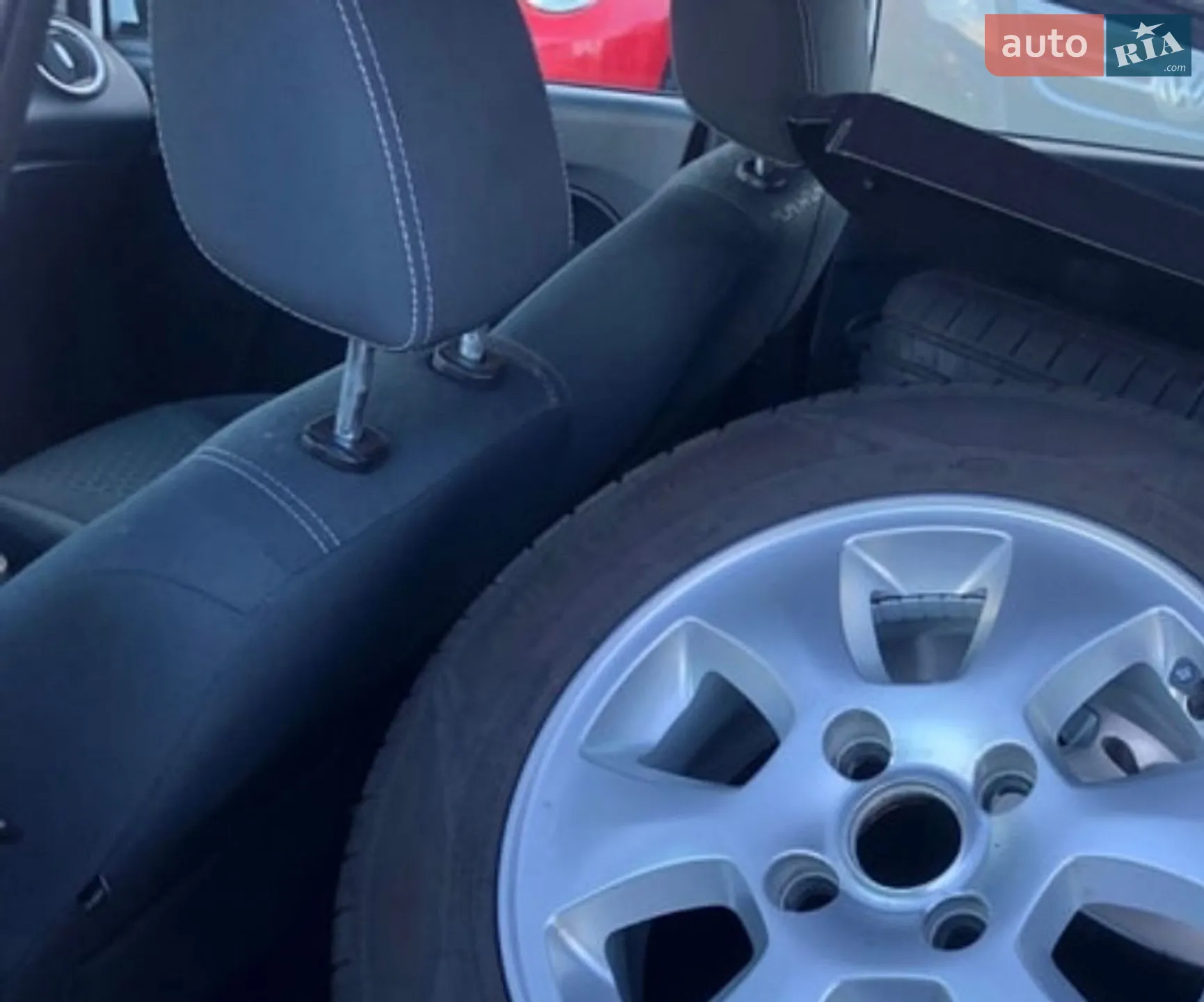 2012 Ford Fiesta - мініатюра 4