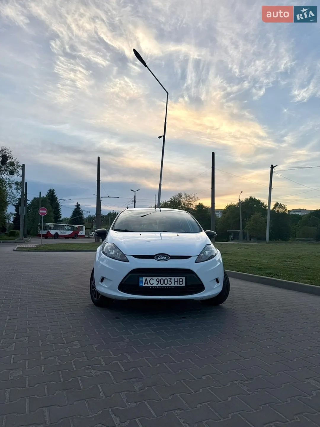 2010 Ford Fiesta - мініатюра 15