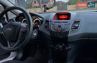 Хэтчбек Ford Fiesta 2010 в Луцке