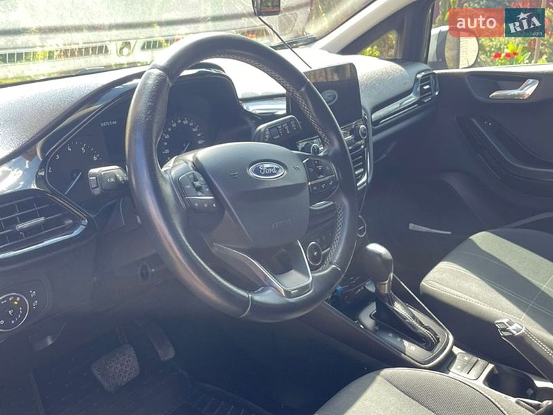 Хэтчбек Ford Fiesta 2017 в Киеве