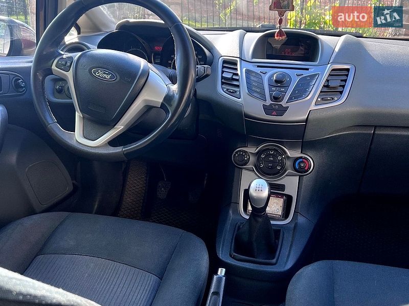 Хетчбек Ford Fiesta 2010 в Береговому