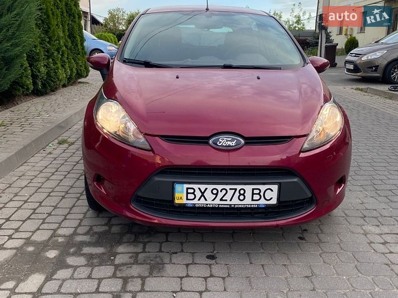 Хетчбек Ford Fiesta 2011 в Хмельницькому