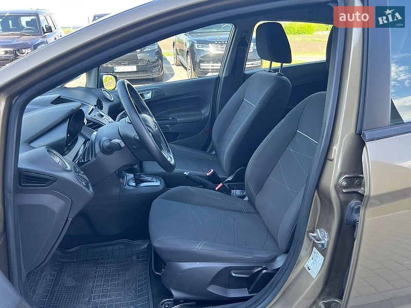 Хетчбек Ford Fiesta 2013 в Дніпрі