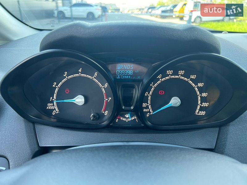 Хетчбек Ford Fiesta 2013 в Дніпрі