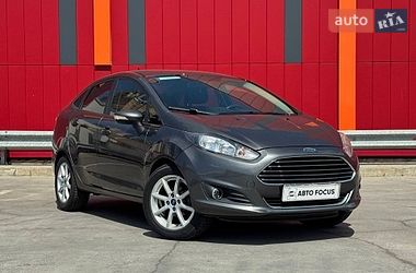 Седан Ford Fiesta 2014 в Киеве