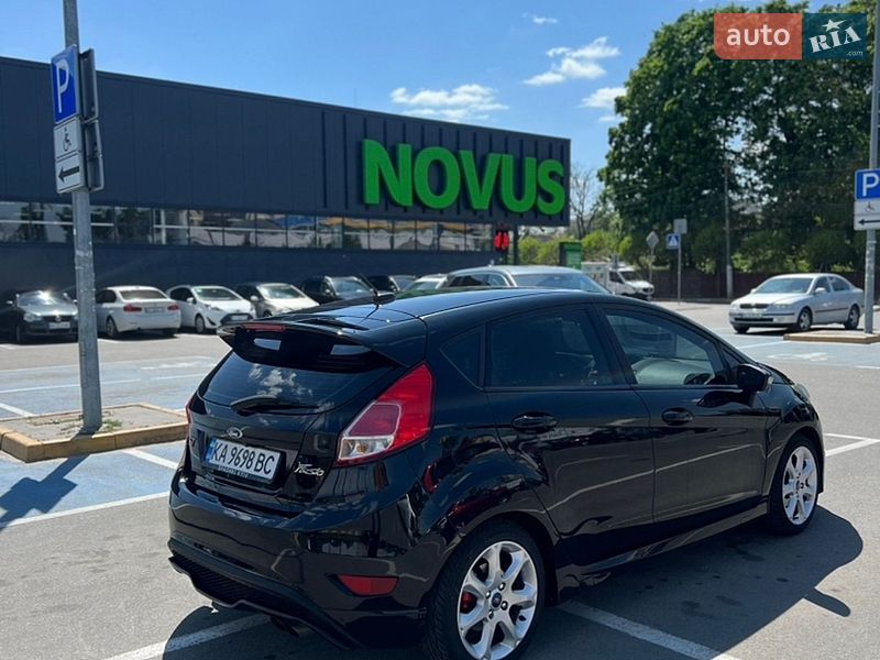 Хэтчбек Ford Fiesta 2019 в Киеве