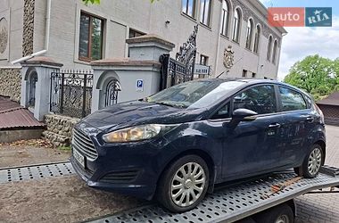Хэтчбек Ford Fiesta 2015 в Киеве
