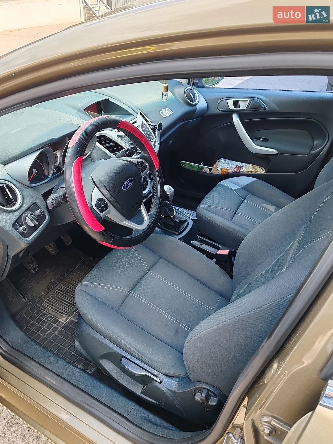 2012 Ford Fiesta - мініатюра 6