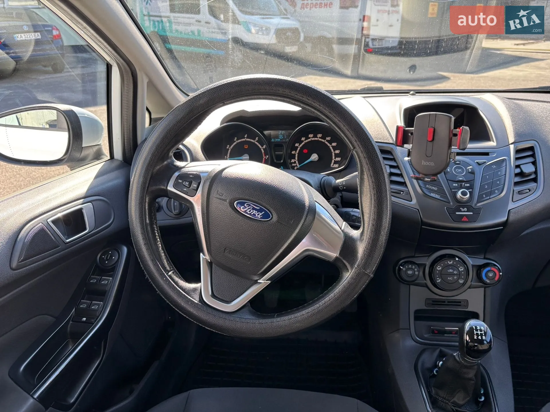 2016 Ford Fiesta - мініатюра 21