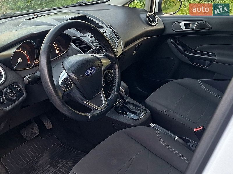 Хетчбек Ford Fiesta 2016 в Одесі