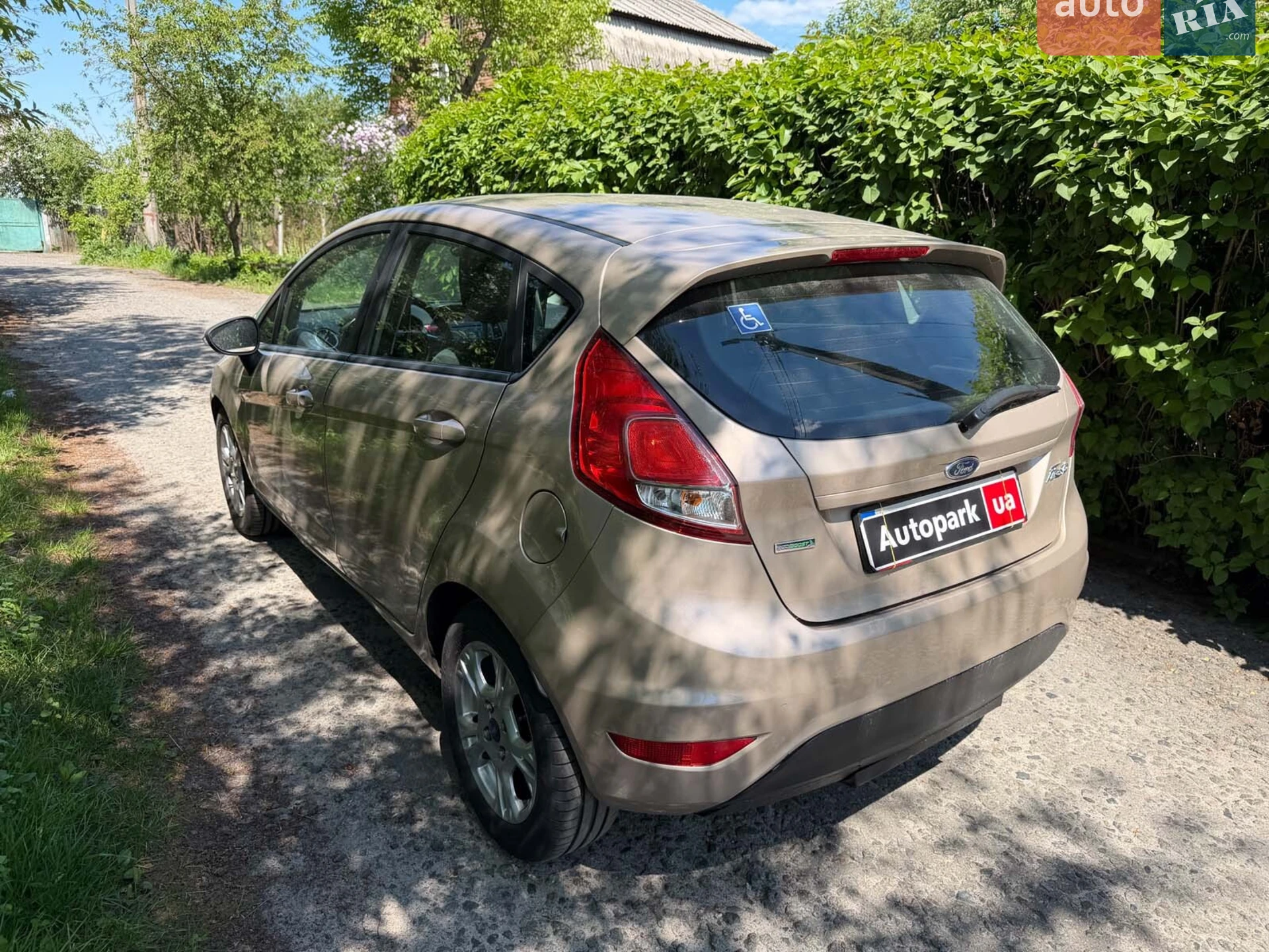 2016 Ford Fiesta - мініатюра 6