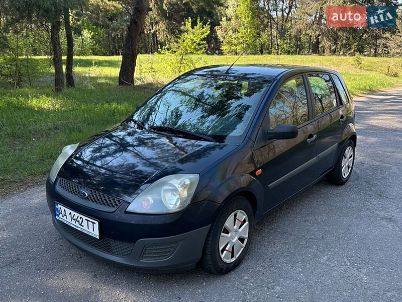 Хэтчбек Ford Fiesta 2007 в Золотоноше