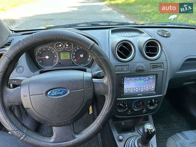 Хэтчбек Ford Fiesta 2007 в Золотоноше