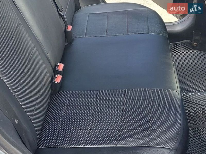 Хэтчбек Ford Fiesta 2006 в Львове