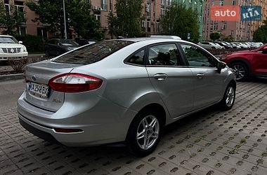 Седан Ford Fiesta 2017 в Києві