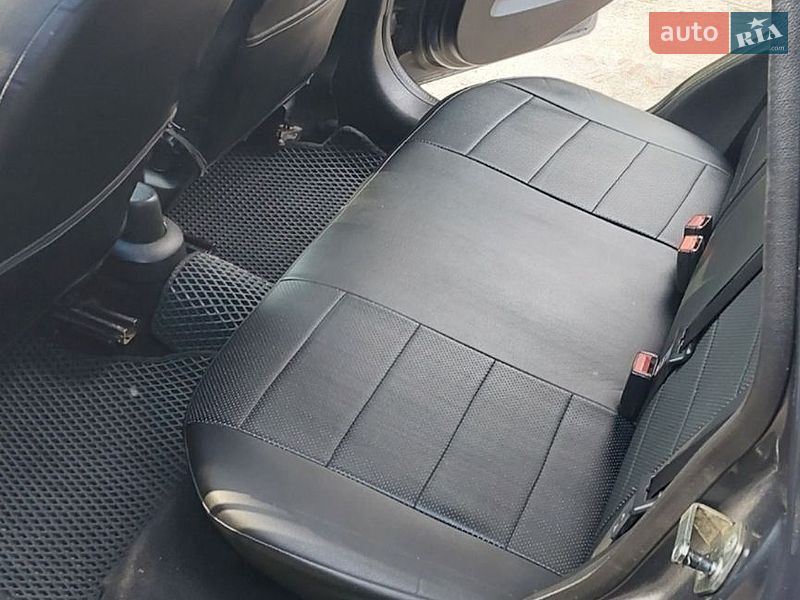 Хэтчбек Ford Fiesta 2006 в Львове