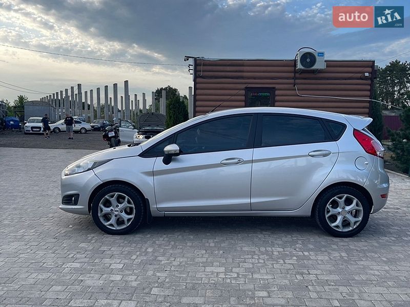 Хетчбек Ford Fiesta 2013 в Софіївській Борщагівці