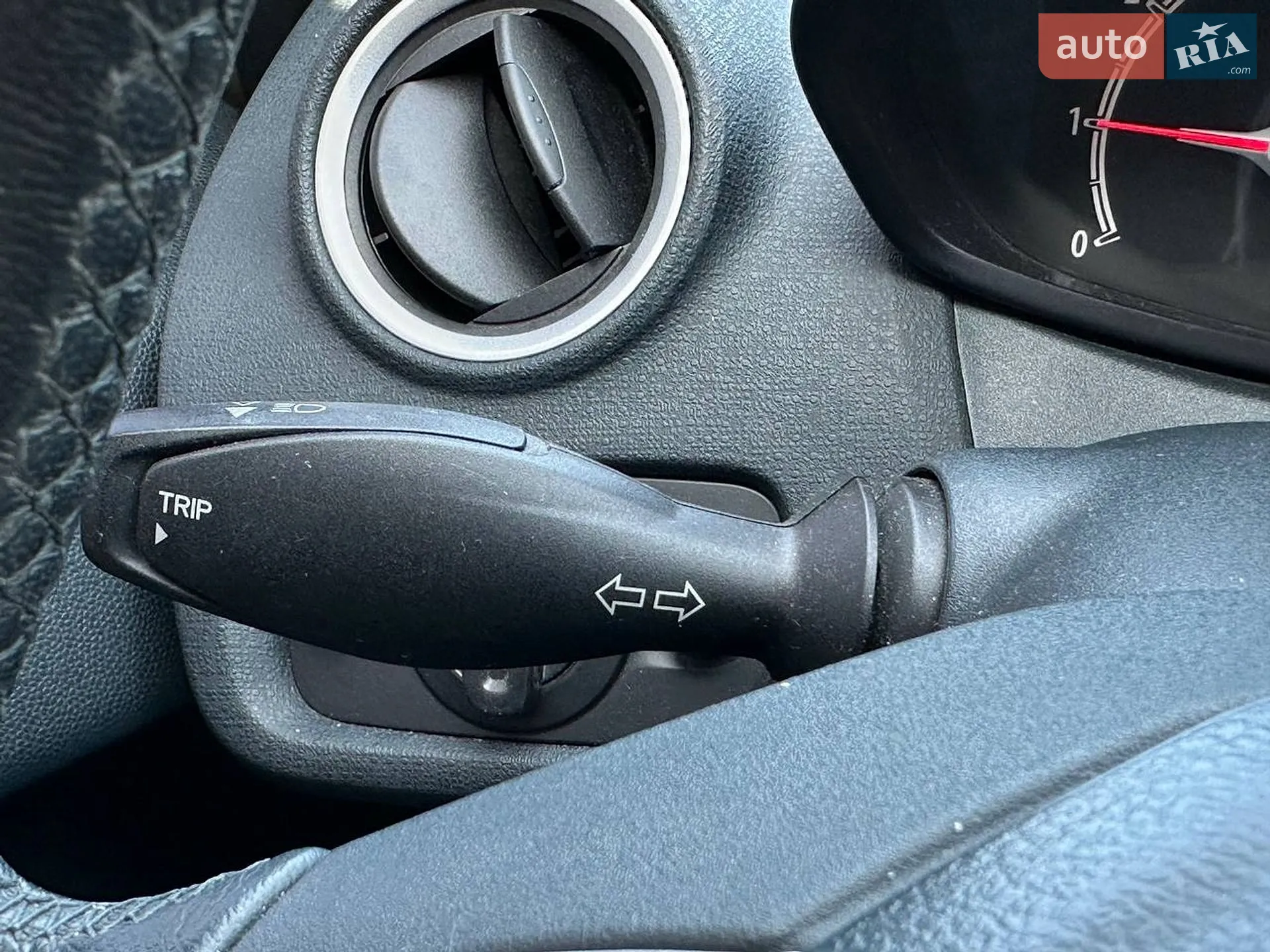 2012 Ford Fiesta - мініатюра 19
