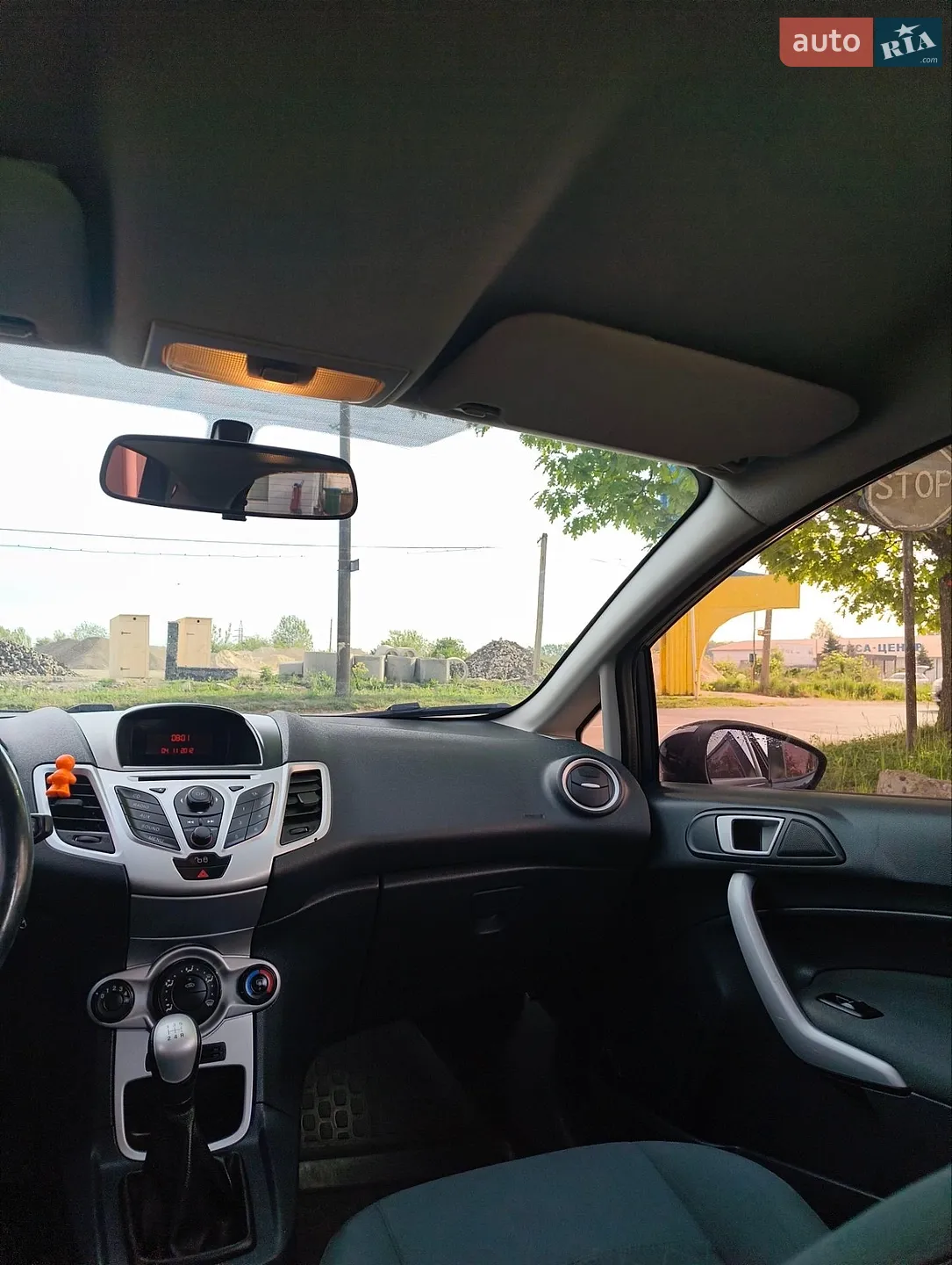 2012 Ford Fiesta - мініатюра 25