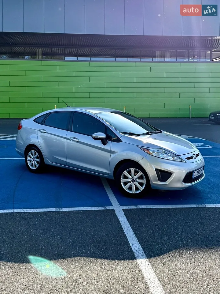 2013 Ford Fiesta - мініатюра 21