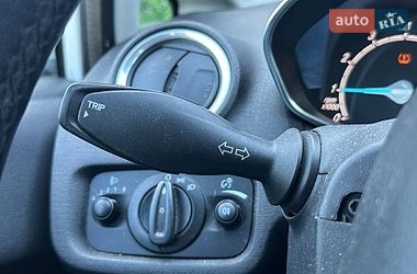 Хэтчбек Ford Fiesta 2017 в Киеве