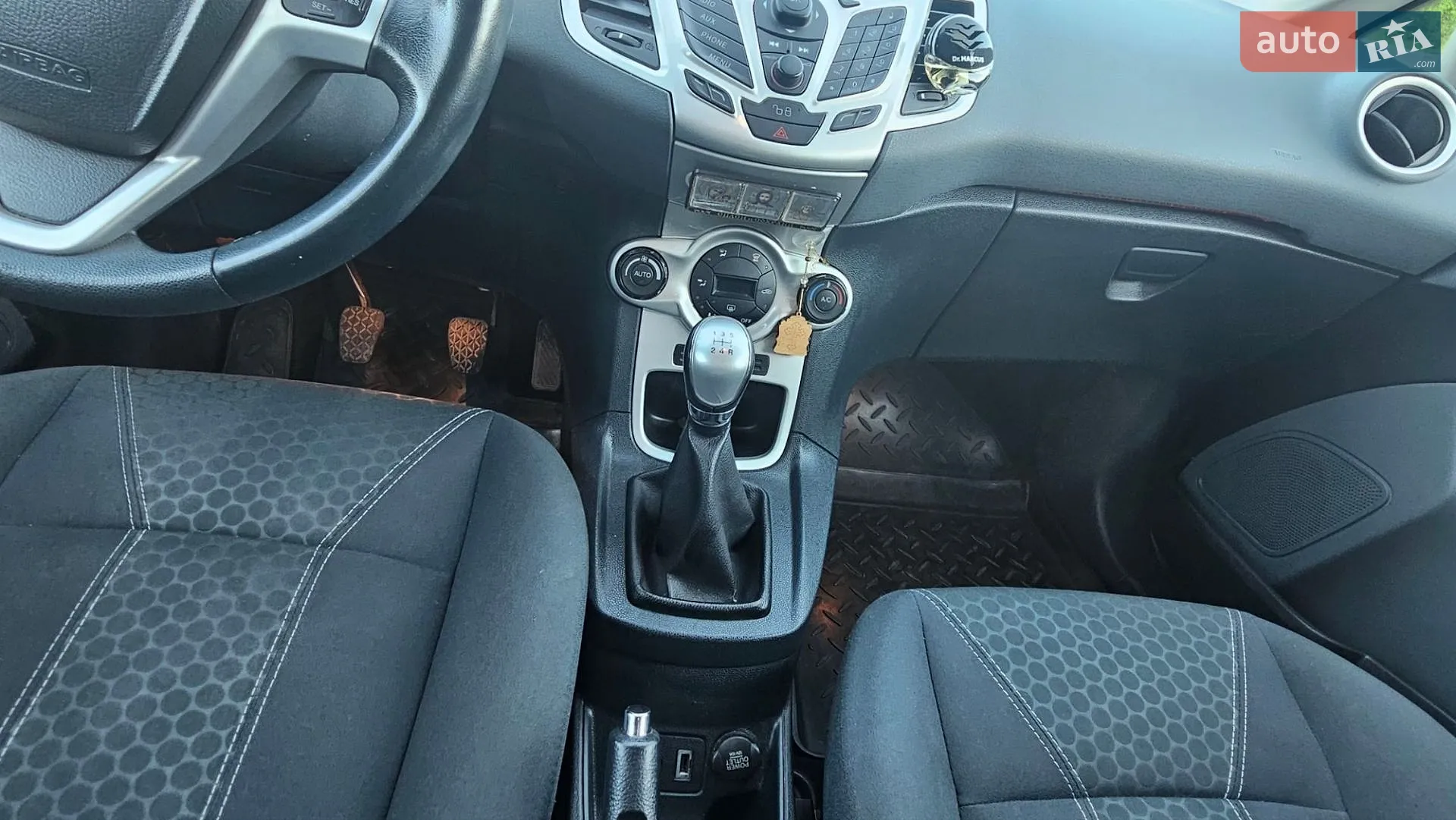 2011 Ford Fiesta - мініатюра 18