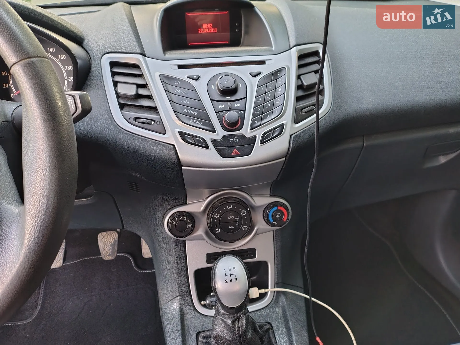 2011 Ford Fiesta - мініатюра 11