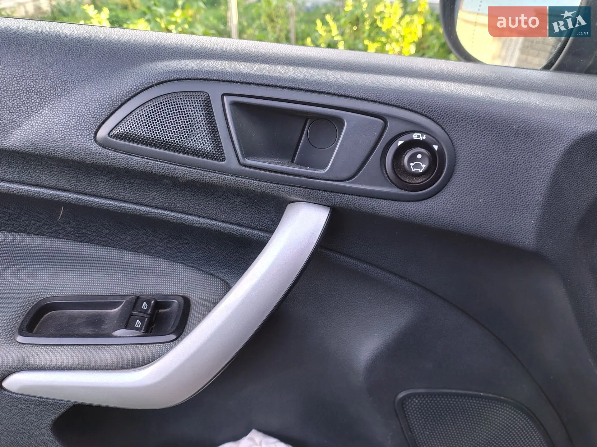 2011 Ford Fiesta - мініатюра 15